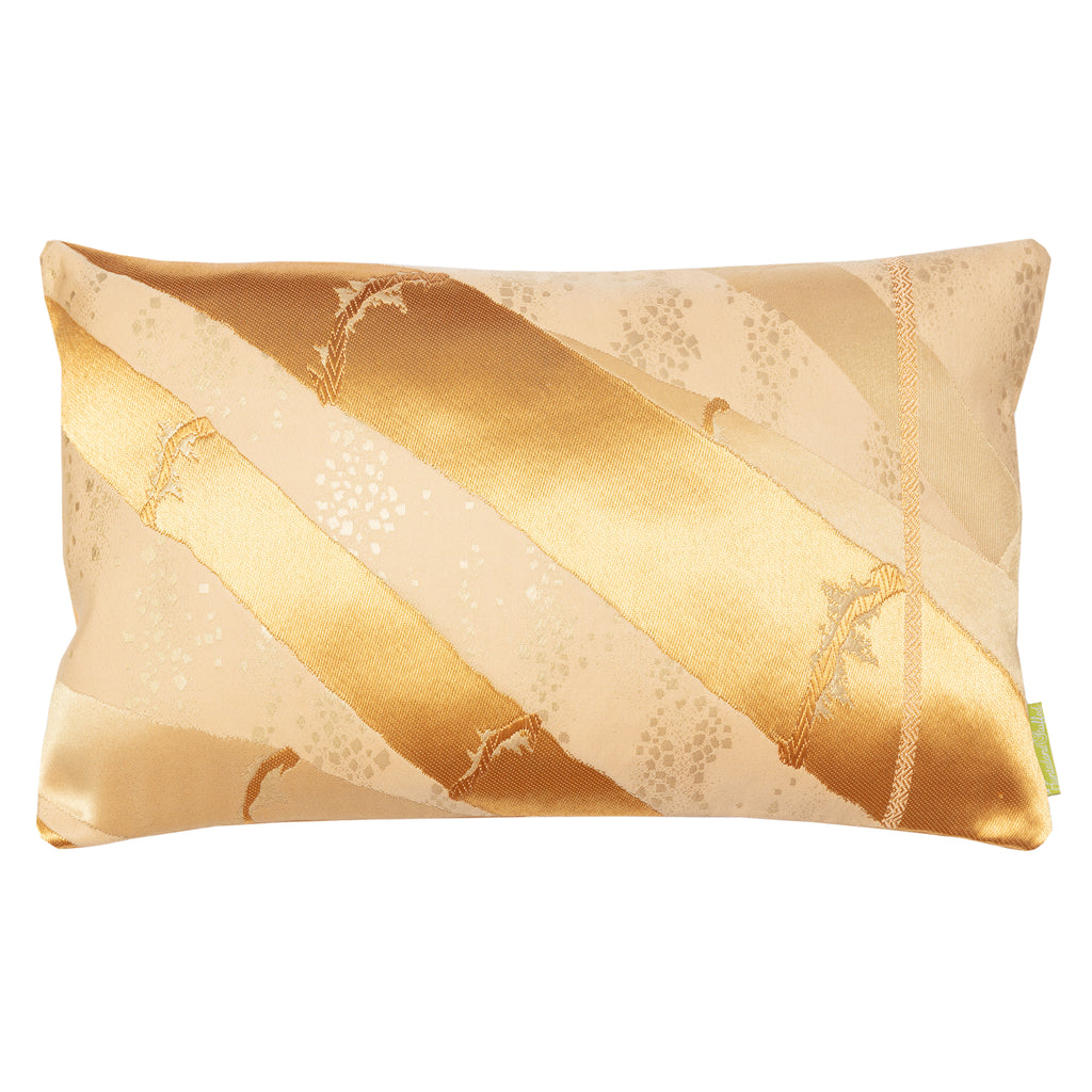 Rectangular gold obi cushion with bamboo pattern and original line of obi in gold.